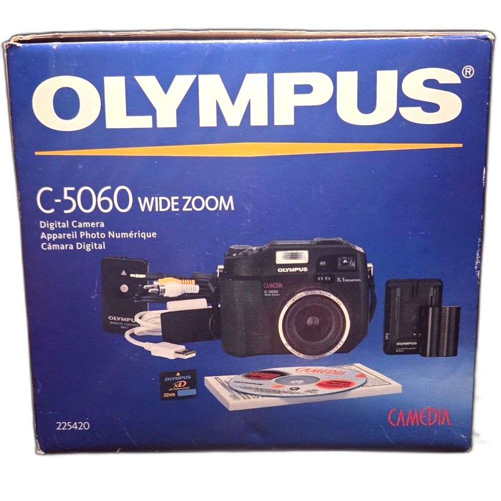 Vtg Y2K Olympus C-5060 Digital Camera Tilt Screen in Box w/ Charger 2 Batts Cord